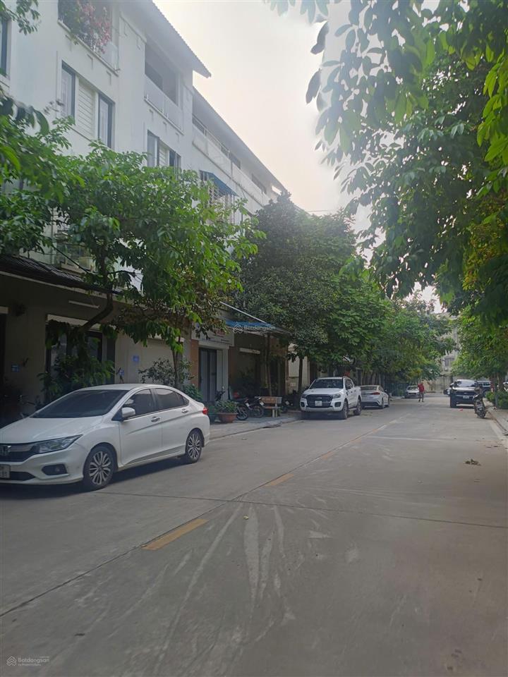 Giảm 3 tỷ bán nhà geleximco 120m2, 4 tầng, mặt tiền 6m 17 tỷ