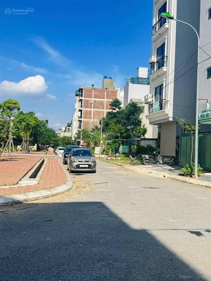 Giảm 2 tỷ bán nhà c4 tố hữu la khê 50m2, đường phân lô 12m 12,2 tỷ