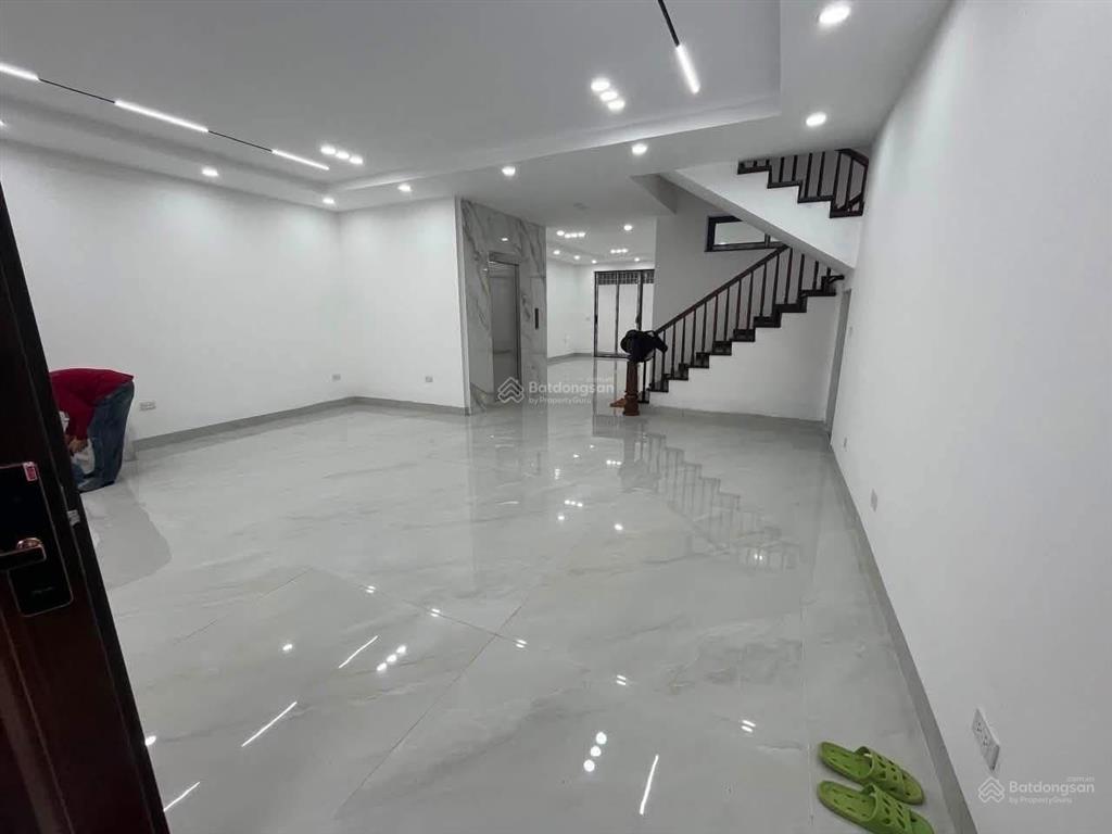 Cho thuê liền kề kđt phú lương, hà đông 150 m2, 2 tầng căn góc thang máy 25 triệu
