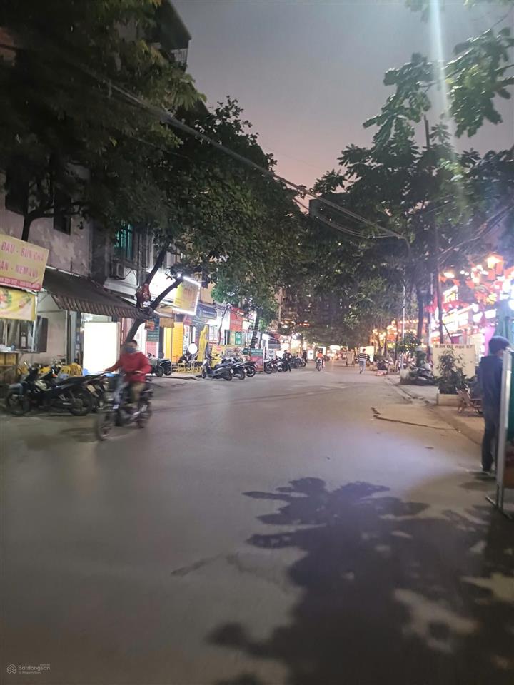 Giảm 3 tỷ nhà kđt giáp làng việt kiều châu âu 66m2, 5 tầng, mặt tiền 5m, kinh doanh sầm uất