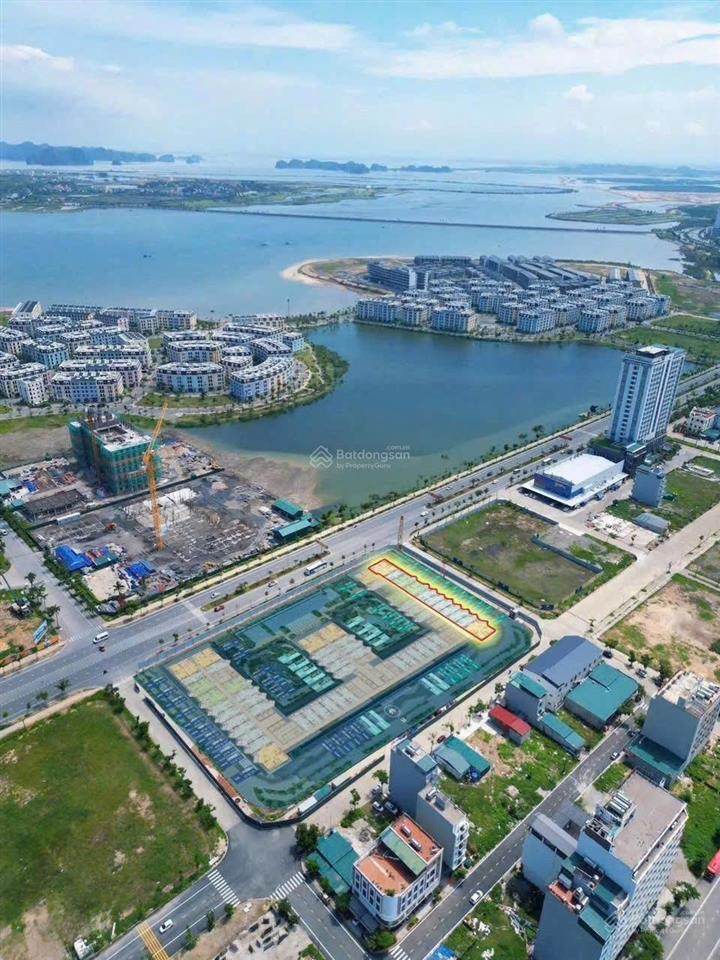 Bán loại hình shoplot khối đế tại chung cư bãi cháy quảng ninh , 11,695 tỷ, 130m2
