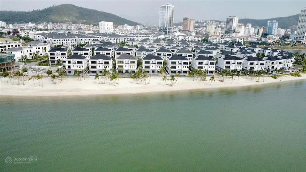 Bán biệt thự biển hạ long sổ đỏ lâu dài cuối cùng, 45 tỷ, 255m2, pháp lý đầy đủ