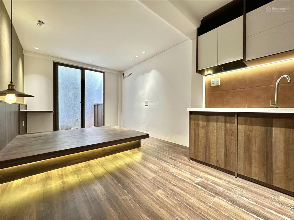 Khai trương căn hộ ban công full nội thất gần đh hutech ung văn khiêm ngã tư hàng xanh 0337 740 ***