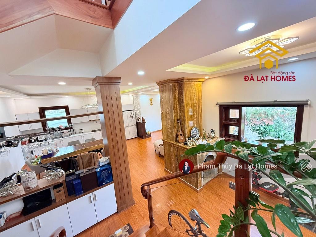 Bán căn góc 2 mặt tiền đống đa đà lạt, villa sân vườn trên cung đường nghỉ dưỡng sang trọng