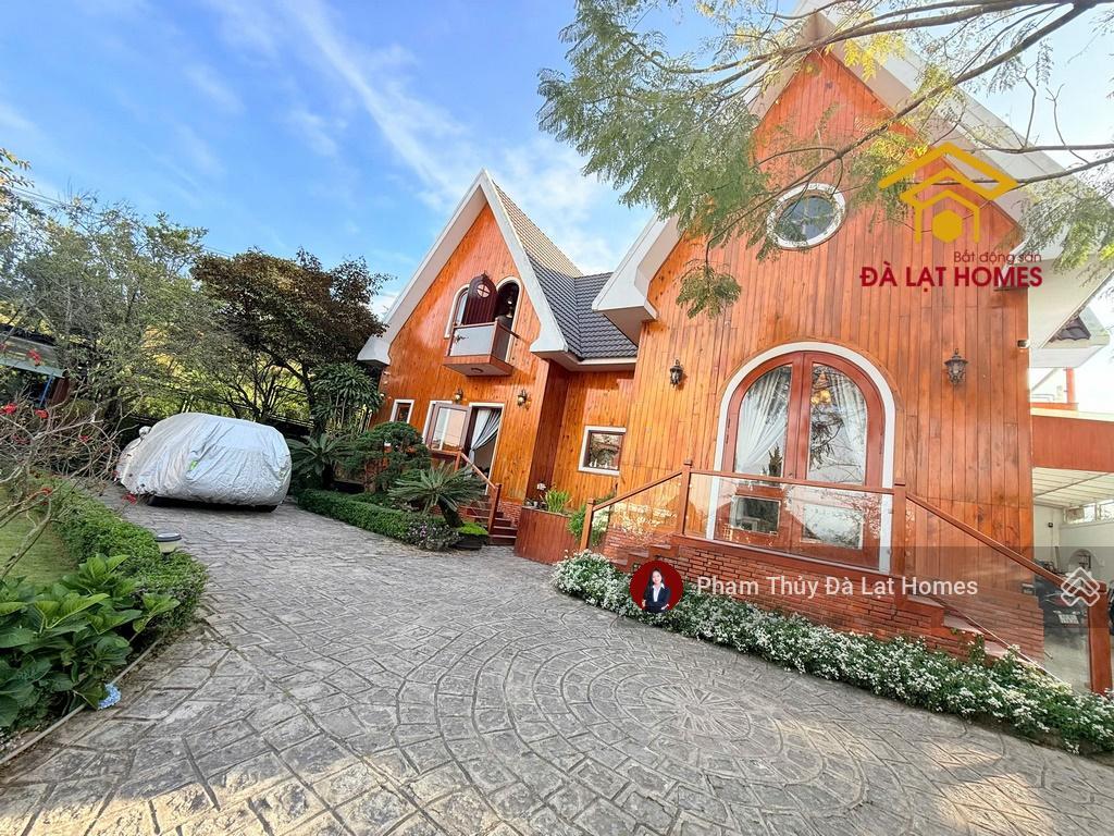 Bán căn góc 2 mặt tiền đống đa đà lạt, villa sân vườn trên cung đường nghỉ dưỡng sang trọng