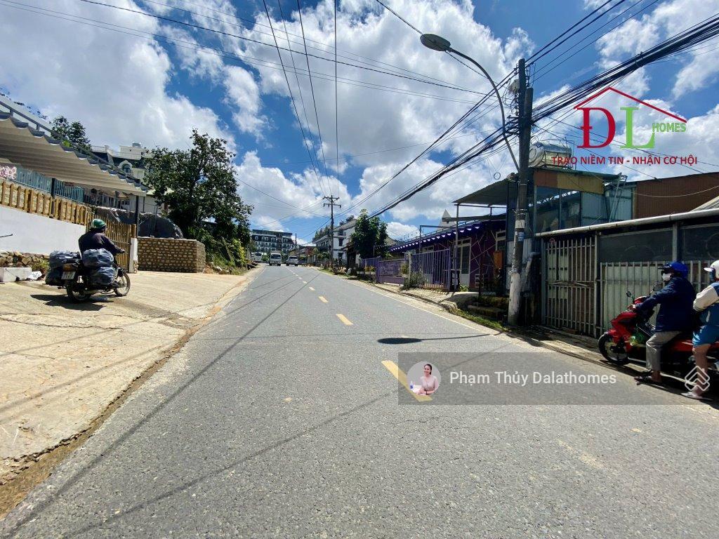 Đất thổ cư 2 mặt tiền triệu việt vương đà lạt view thông