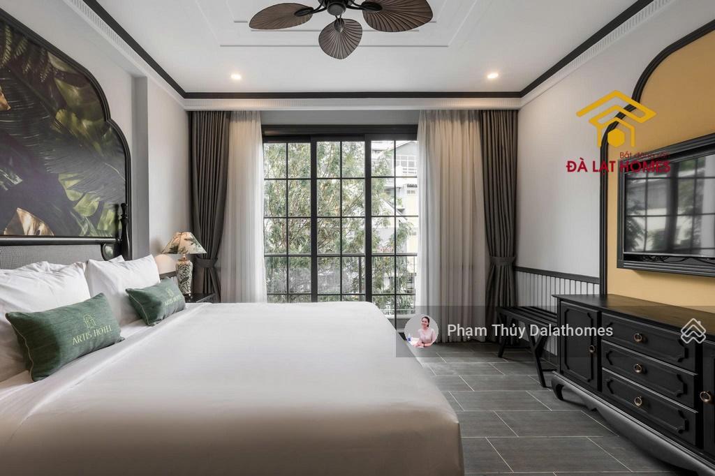 Ngay trung tâm đà lạt, một căn khách sạn thanh tao, sang trọng, đẹp chỉnh chu từng chi tiết
