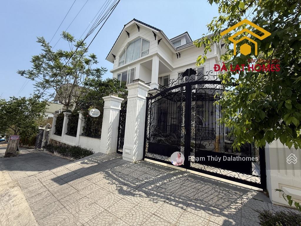 Biệt thự view đồi thông dic an sơn khu nghỉ dưỡng cao cấp của đà lạt