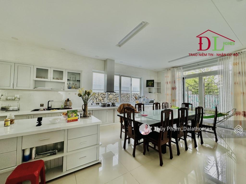 Bán biệt thự đường khởi nghĩa bắc sơn đà lạt | mặt tiền đường chính đối diện khu dinh ii bảo đại