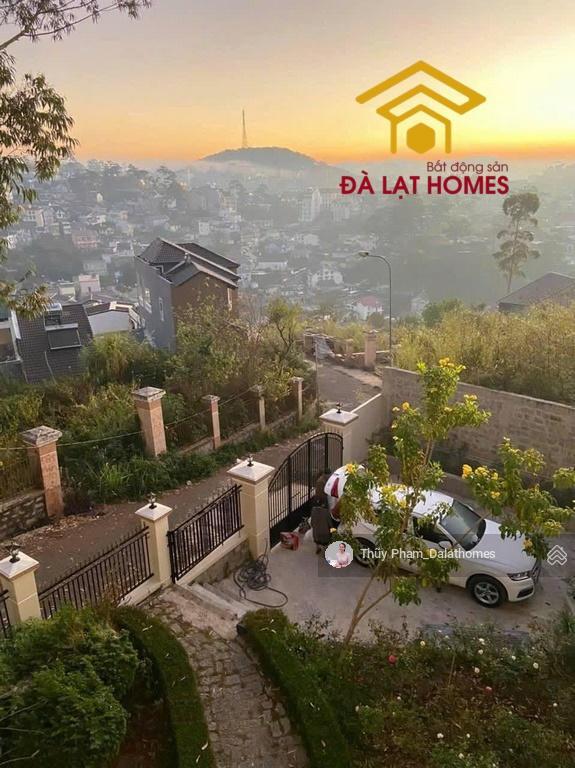 Bán biệt thự đường nguyễn trung trực đà lạt | căn góc 2 mặt tiền đường chính view phố