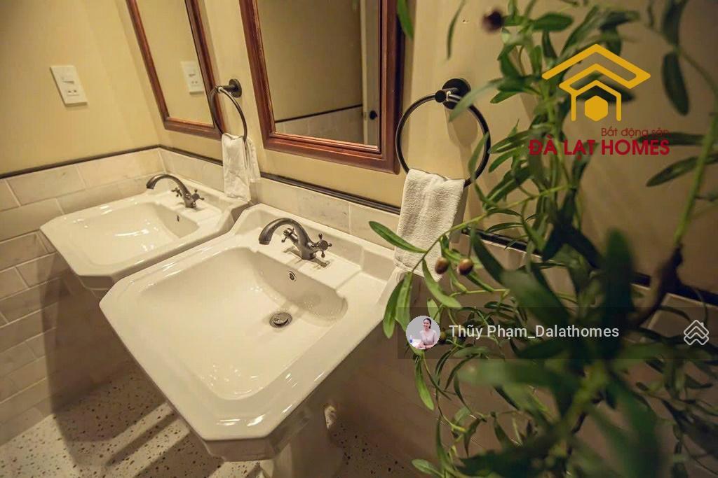 Bán biệt thự đường nguyễn trung trực đà lạt | căn góc 2 mặt tiền đường chính view phố