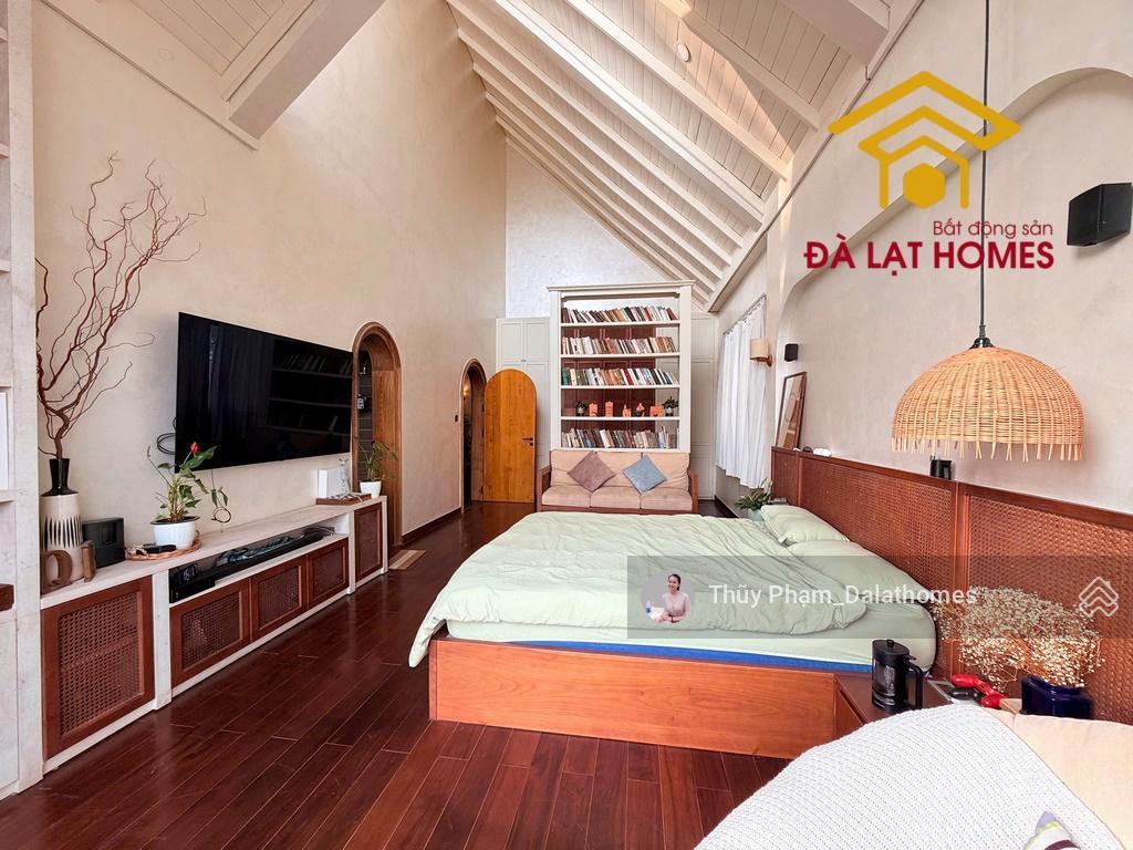 Bán biệt thự đường hoàng diệu đà lạt | bình yên bên tán thông già, view suối camly