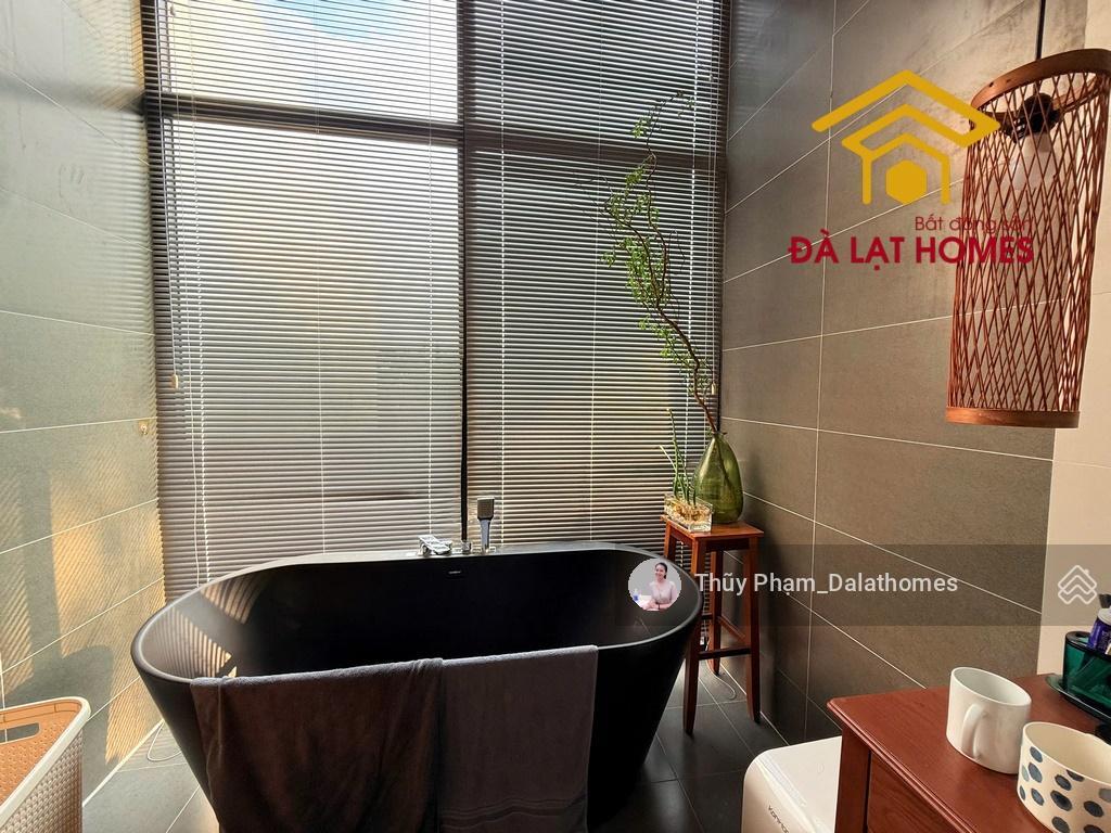 Bán biệt thự đường hoàng diệu đà lạt | bình yên bên tán thông già, view suối camly