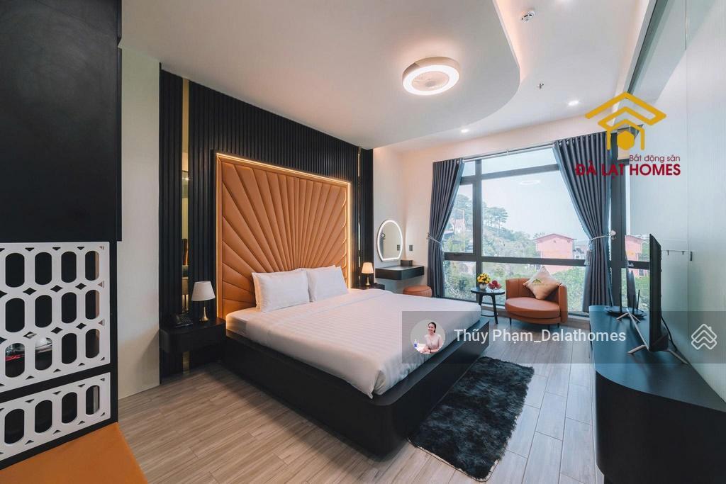 Bán khách sạn đường khe sanh đà lạt | mặt tiền đường chính view trọn thung lũng