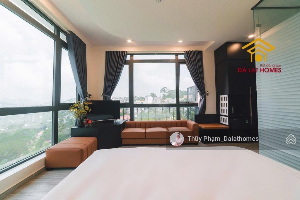 Bán khách sạn đường khe sanh đà lạt | mặt tiền đường chính view trọn thung lũng