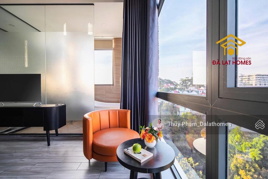 Bán khách sạn đường khe sanh đà lạt | mặt tiền đường chính view trọn thung lũng
