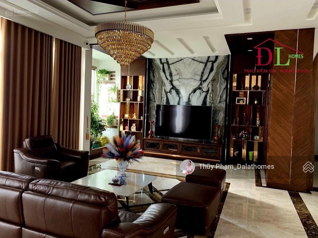 Bán biệt thự đường hồ tùng mậu đà lạt | mặt tiền đường chính view hồ xuân hương
