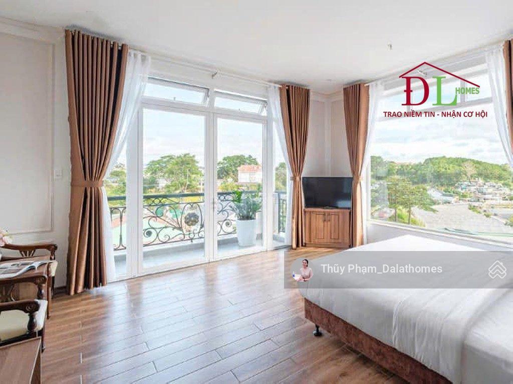 Bán khách sạn đường hoàng văn thụ đà lạt | mặt tiền đường chính, view đồi thông