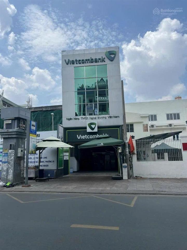 Cần bán nhà mặt tiền lê văn sỹ, p10, q.phú nhuận . dt 5.2x33m, 2 lầu. hđt 161 tr/tháng.