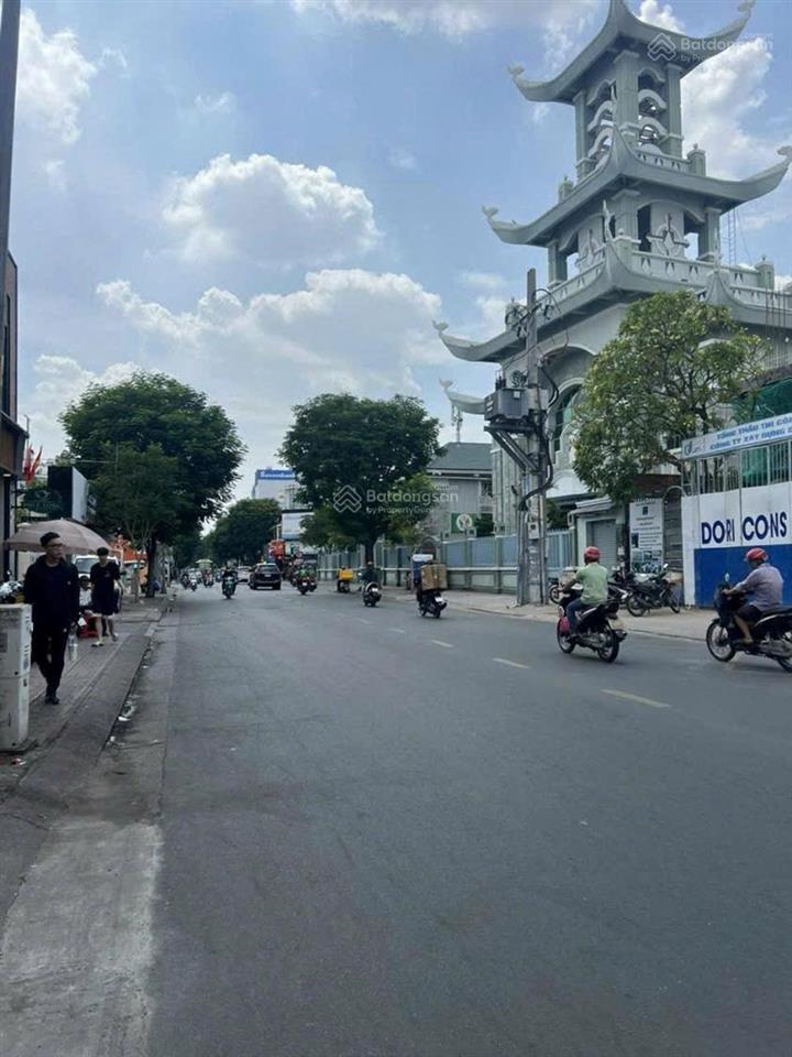 Cần bán nhà mặt tiền lê văn sỹ, p10, q.phú nhuận . dt 5.2x33m, 2 lầu. hđt 161 tr/tháng.