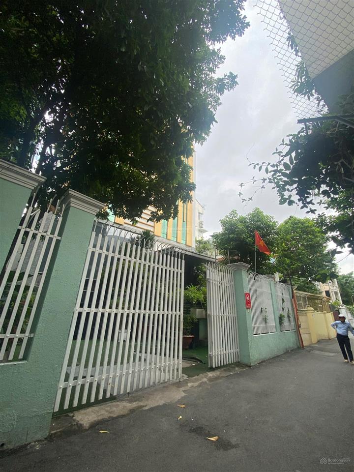 Cần bán tòa nhà văn phòng võ thị sáu hẻm thông trần quốc thảo  quận 3 với dt 430m2 hầm 10 tầng.