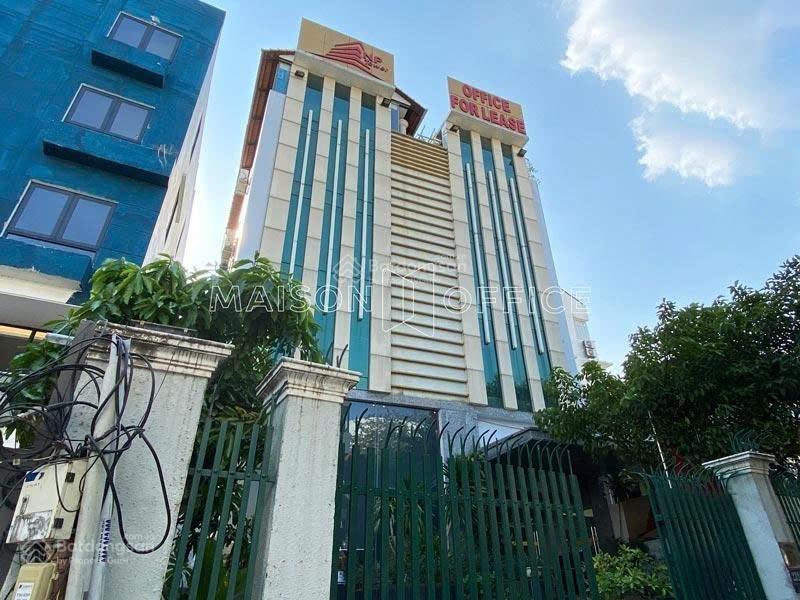 Cần bán tòa nhà văn phòng võ thị sáu hẻm thông trần quốc thảo  quận 3 với dt 430m2 hầm 10 tầng.