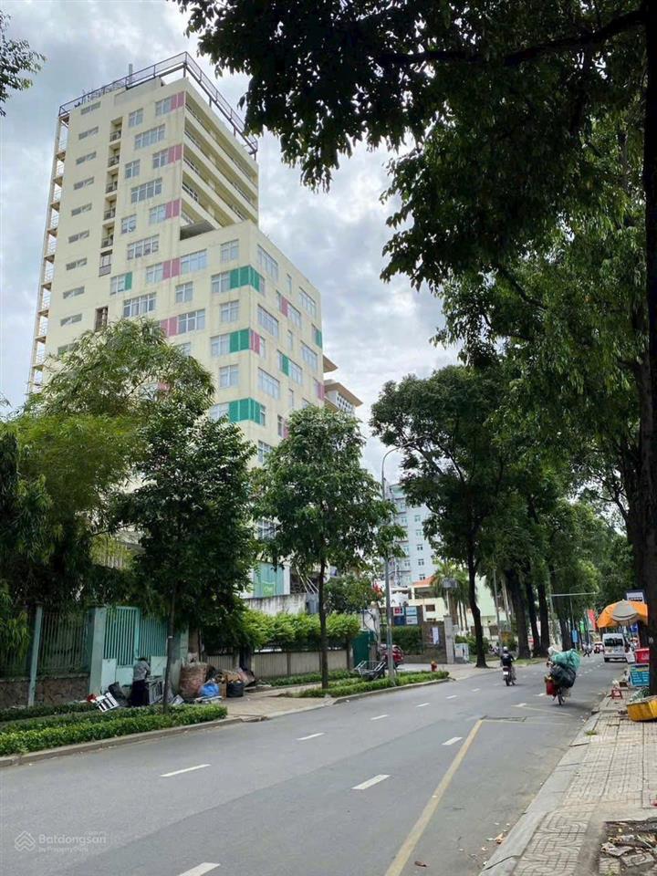 Chuyển nhượng toà nhà mt pastuer p. võ thị sáu q3. dt 19x35m, 2 hầm 16 tầng. gía bán 800 tỷ