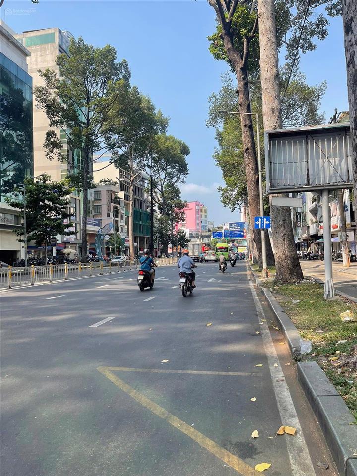 Bán toà nhà mt nguyễn văn đậu, p11, q.bình thạnh. dt 12x35mnh12.5m. hầm 8 tầng. hđt 350tr