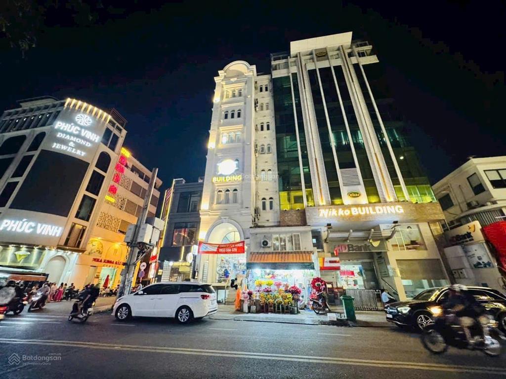 Cần bán gấp nhà mt đường võ văn tần, p5, q3. dt 5,9x17,5m nở hậu 7m. gía bán 79,5 tỷ