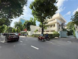Cần bán nhà 2mt trương định, p. võ thị sáu, q3. dt 20x40m, dtcn 816m². giá bán 500 tỷ