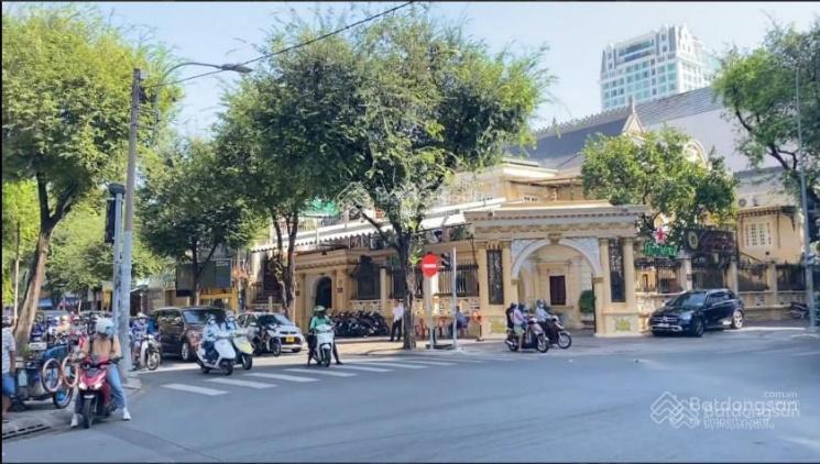 Bán nhà 2 mt võ văn tần, p6, q3. dt 25x68m. dtcn 2012m2. giá bán 2350 tỷ