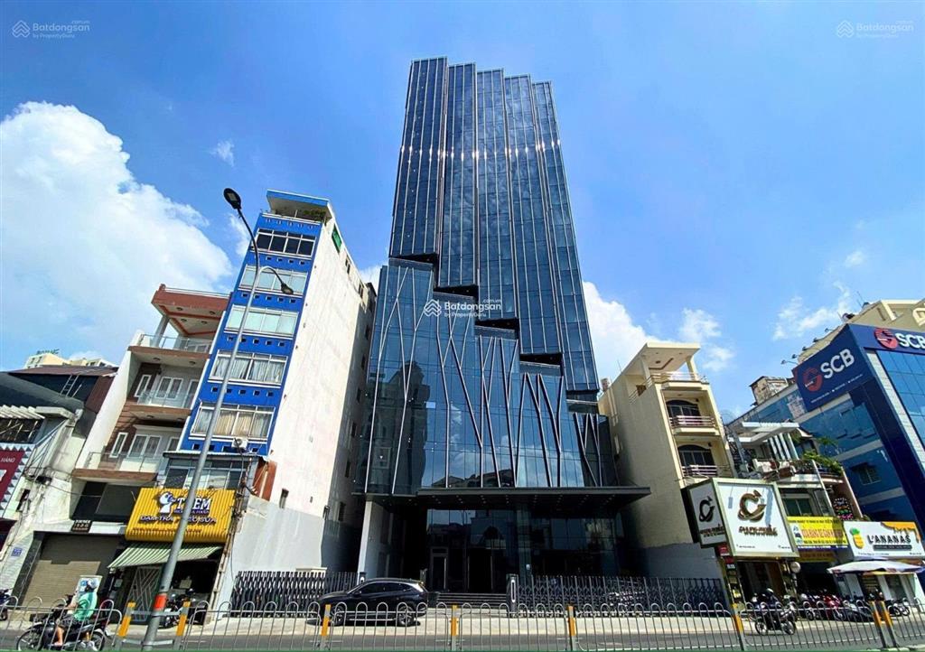 Chuyển nhượng tòa nhà mt phan đăng lưu, p5, phú nhuận. dt 25x40m, 4 hầm 16 tầng