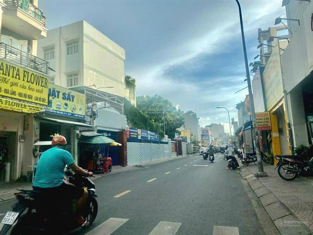 Cần bán nhà mt nguyễn văn đậu, p11, bình thạnh. dt 5,5x31m, nh 9m, cn 212,9m2. gía bán 33 tỷ
