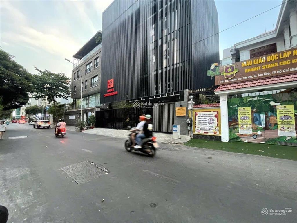 Bán nhà mt huỳnh lan khanh, p2, q.tân bình. dt 15x16m, 3 tầng. giá bán 93 tỷ tl