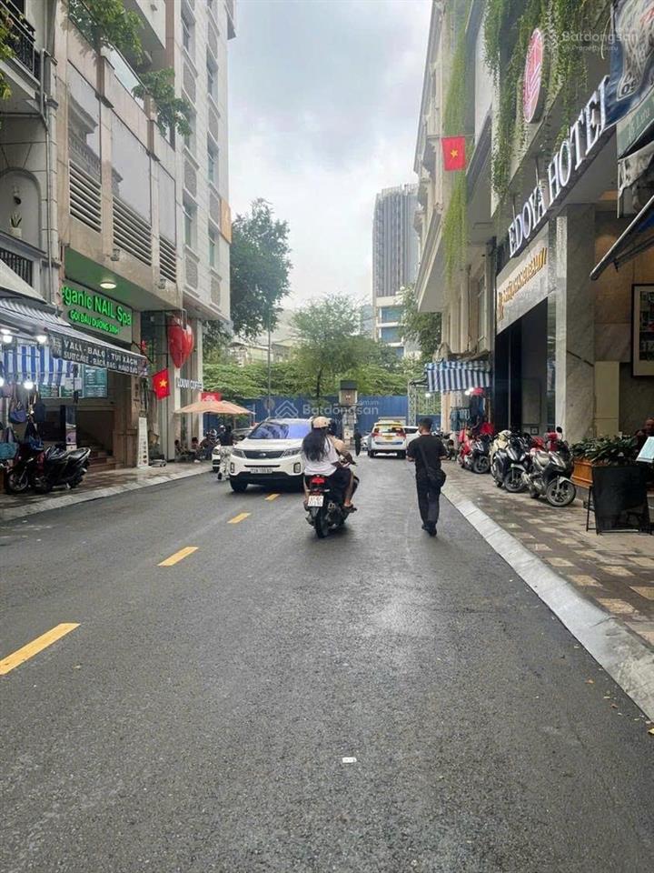 Bán gấp nhà mt đường lưu văn lang ngay chợ bến thành q1. dt 8,4x20m, giá bán 165 tỷ tl