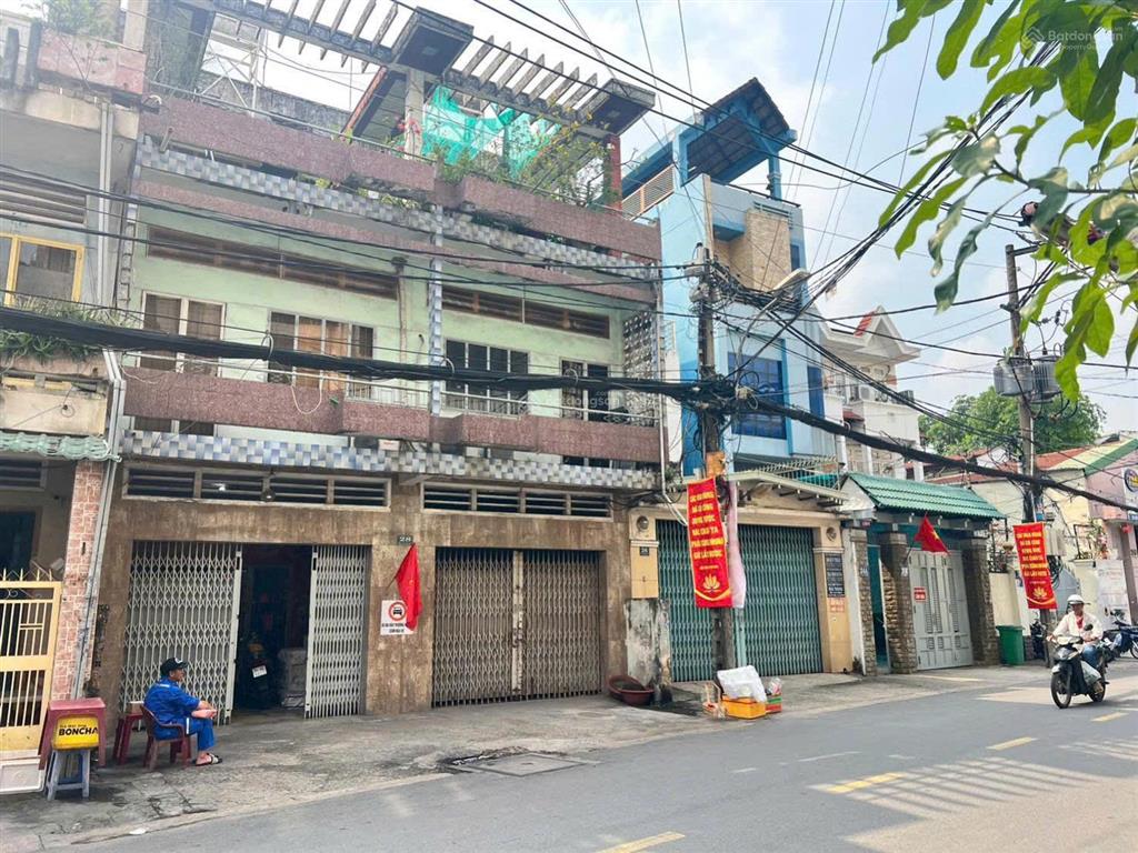 Cần bán nhà mt đất thánh, lý thường kiệt, quận tân bình. dt 8.5x64m. giá bán 82,5 tỷ tl