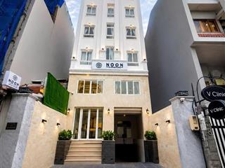 Cần bán tòa nhà mt phạm đình toái  cách mạng tháng 8, p. võ thị sáu, q3. dt 7,4m x 21m. nh 12,6m