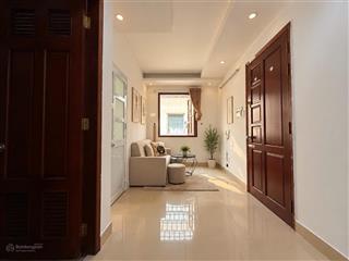 Cho thuê căn hộ dịch vụ 1pn tách bếp gần sân bay tân sơn nhất, gần etown quận tân bình