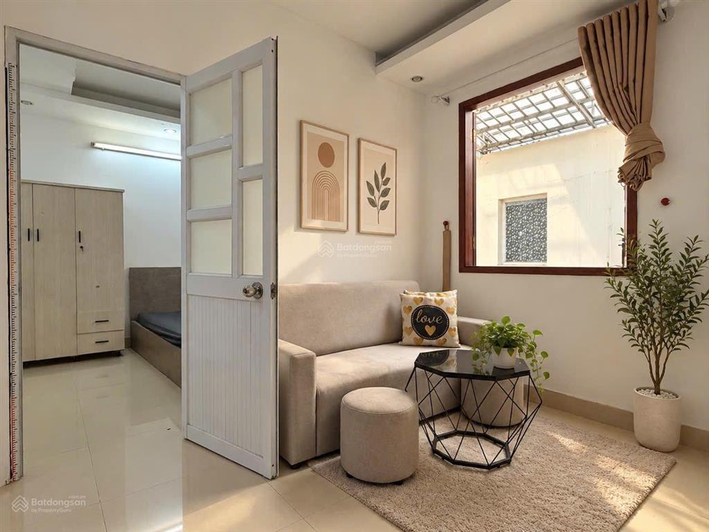Cho thuê căn hộ dịch vụ 1pn tách bếp gần sân bay tân sơn nhất, gần etown quận tân bình
