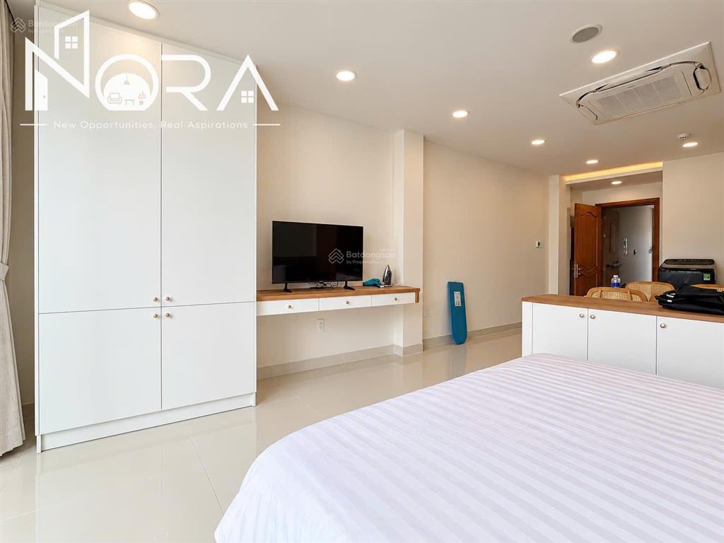 Cho thuê căn hộ dịch vụ 1pn ban công 45m2 máy giặt riêng gần sân bay tân sơn nhất, quận tân bình