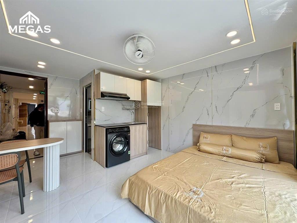 Căn hộ studio ban công 40m2 máy giặt riêng gần sân bay tân sơn nhất, etown cộng hòa quận tân bình