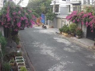 Bán nhà 3 tầng kdc song hành xn  sát metro bình thái p. thủ đức 90m2 6pn giá 13,5 tỷ