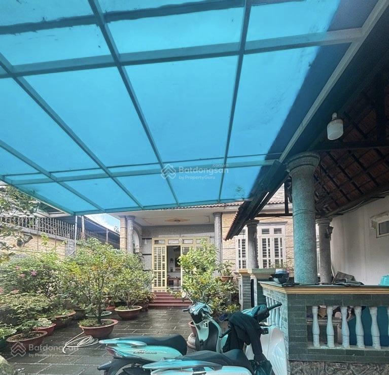 Bán nhà riêng ngay phạm văn đồng linh tây dt đất 207m2 4pn 4wc sân vườn đậu oto giá 13,5 tỷ