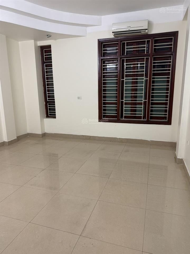 Siêu phẩm lk nguyễn văn lộc mỗ lao, làng việt kiều châu âu. dt 90m, mt 5m, 4 tầng 1 hầm giá 35tr