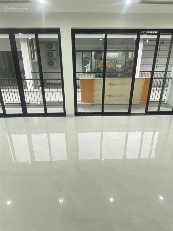 Ct siêu phẩm, biệt thự trung văn hancic,đường tố hữu,đất 180m xây dựng 120m * 4 tầng,giá 32 triệu