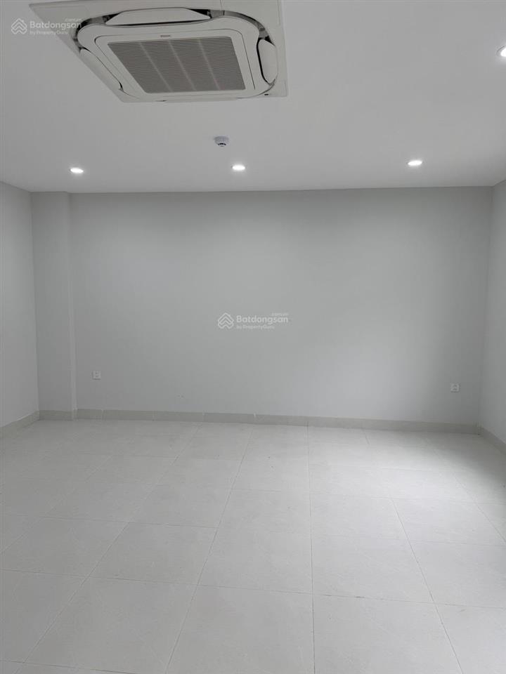 Ct siêu phẩm, biệt thự trung văn hancic,đường tố hữu,đất 180m xây dựng 120m * 4 tầng,giá 32 triệu