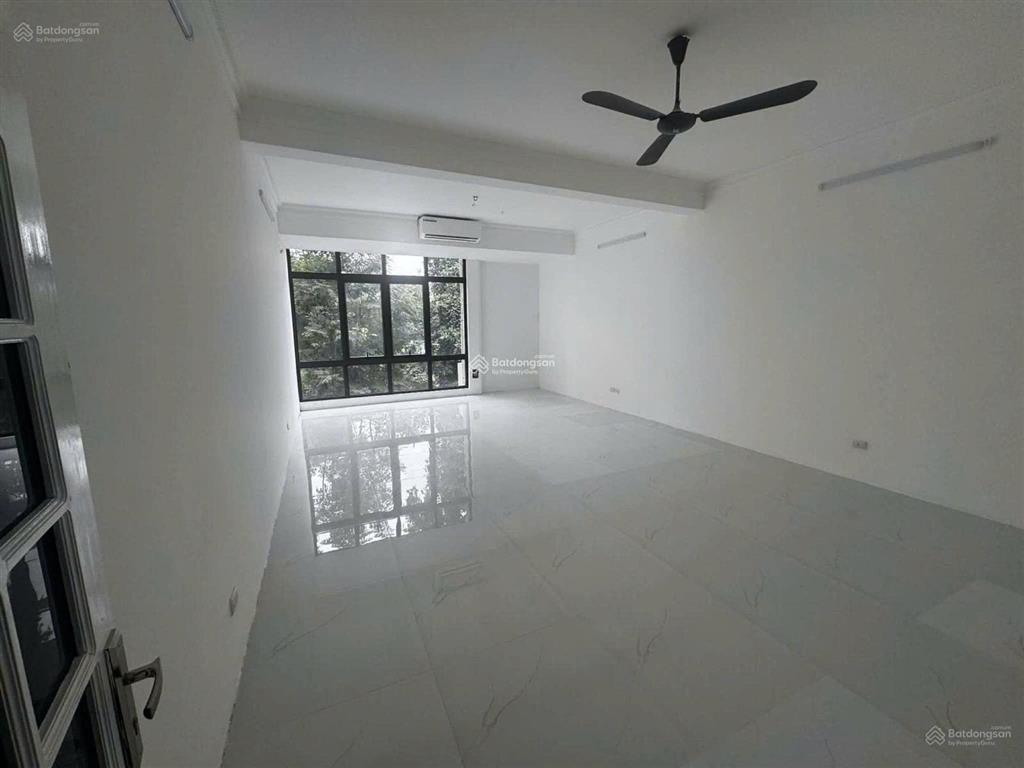 Ct tòa nhà phố khuất duy tiến thanh xuân, dt 130m, mt 6m, 5 tầng thông sàn thang máy. giá 100tr