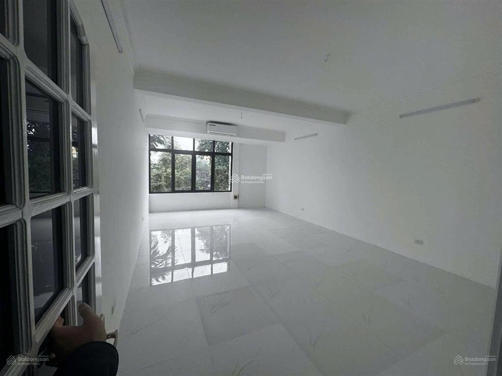 Ct tòa nhà phố khuất duy tiến thanh xuân, dt 130m, mt 6m, 5 tầng thông sàn thang máy. giá 100tr