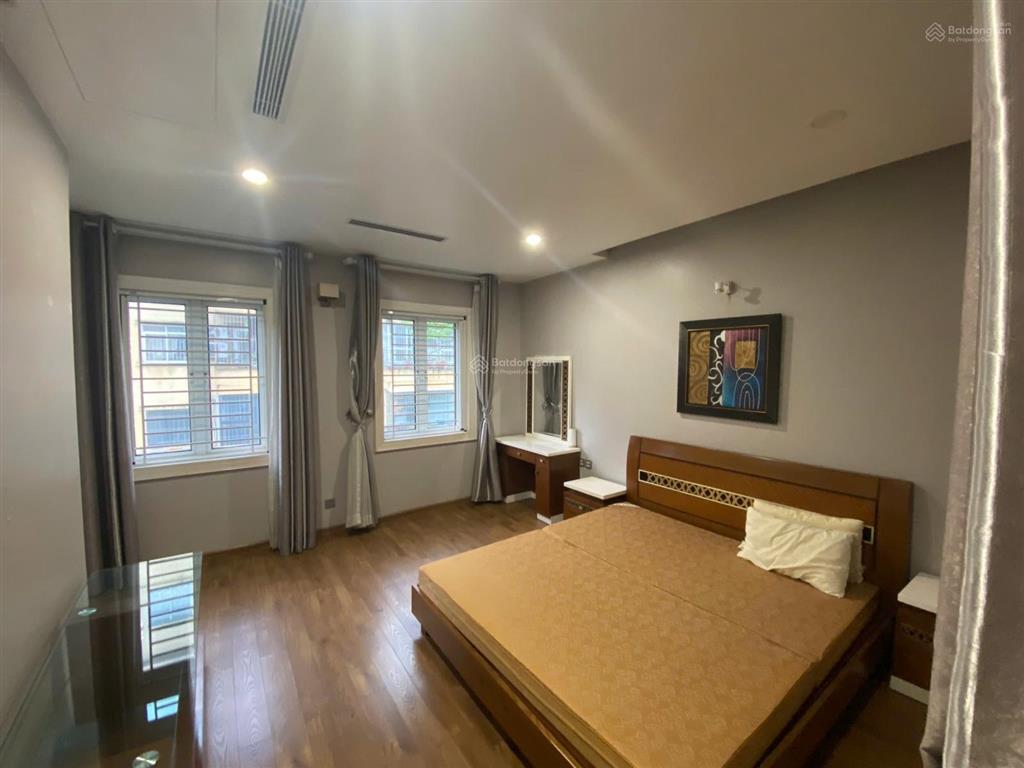 Cho thuê lk khu đô thị văn quán, nguyễn khuyến, hà đông. dt 90m, mt 5m, 4 tầng. giá 25tr