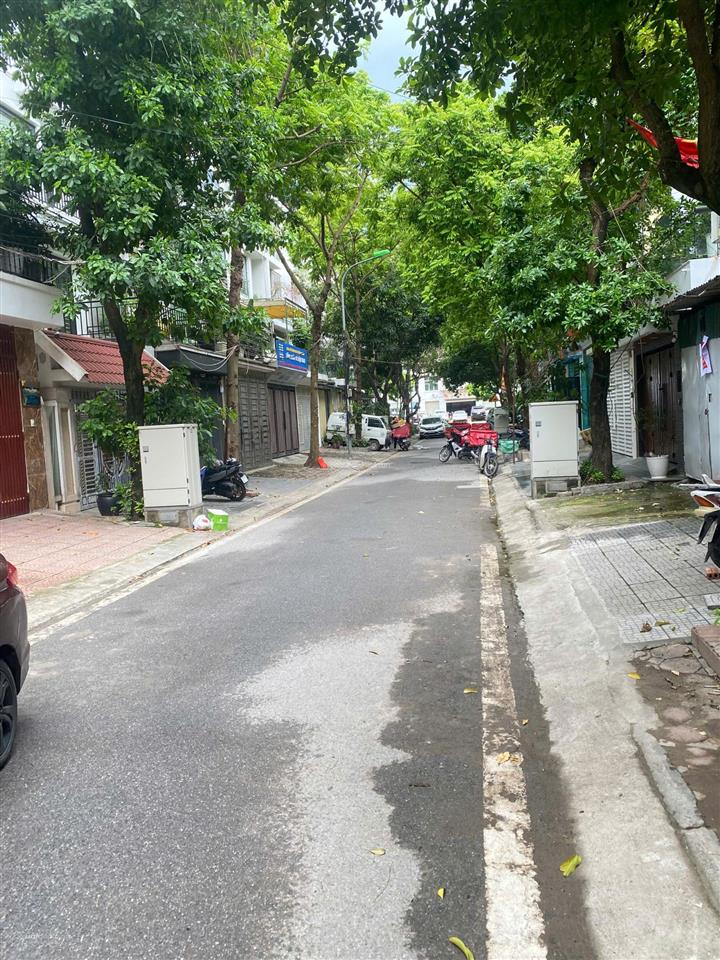 Ct nhà lk cương kiên, trung văn vinaconex 3, nam từ liêm, hn. dt 100m2, mt 5m 5 tầng. giá 28tr